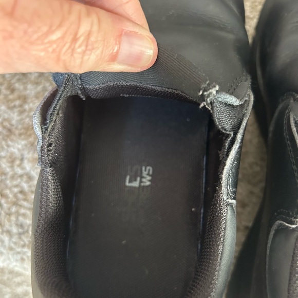 Shoes for Crews Slip and Oil Resistant Black Leather Slip On Shoes. Size 6. - Picture 8 of 12